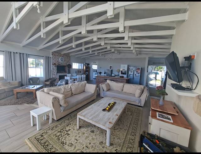 3 BEDROOM HOUSE FOR SALE IN RIVERSIDE